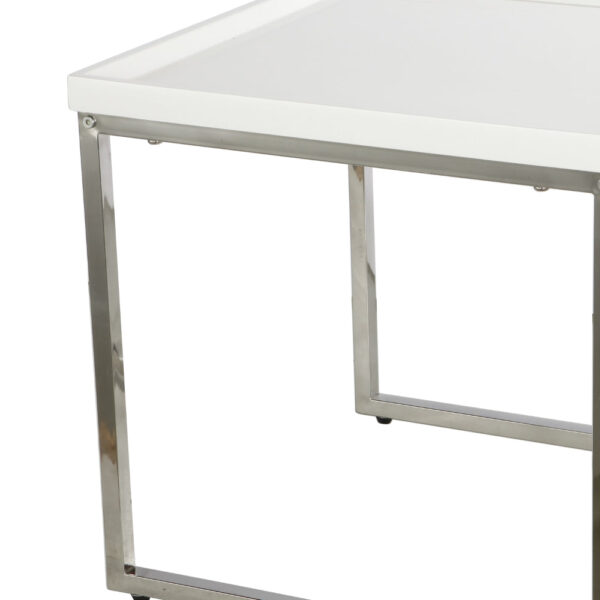 Compactly Striking Nesting Table