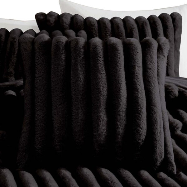 Sieno 4pc Queen Comforter Set, Shams, Black Faux Fur, Micro Mink Back