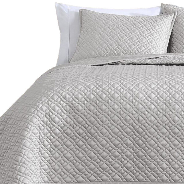 Keo 3pc Queen Coverlet Set, Reversible, Shams, Silver Silky Fabric