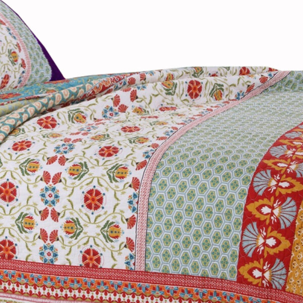 Geometric and Floral Print King Size Quilt Set with 2 Shams, Multicolor
