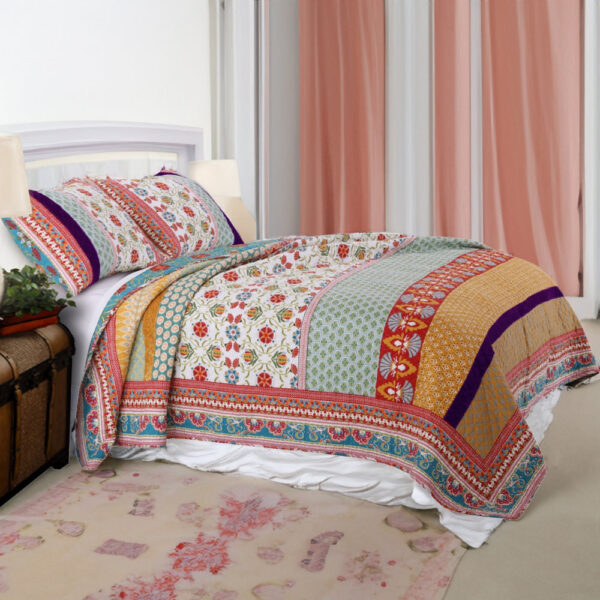Geometric and Floral Print King Size Quilt Set with 2 Shams, Multicolor