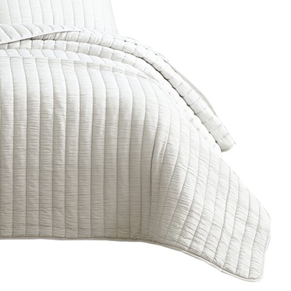 3 Piece Crinkles King Size Coverlet Set with Vertical Stitching, White
