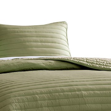 Cabe 3 Piece Queen Comforter Set, Polyester Puffer Channel Quilted, Green