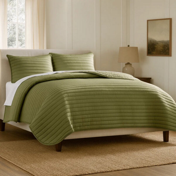 Cabe 3 Piece Queen Comforter Set, Polyester Puffer Channel Quilted, Green