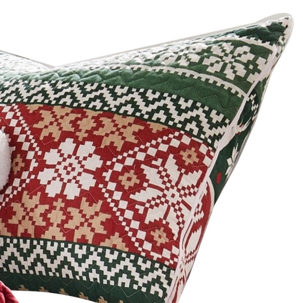 Live 3 Piece Queen Quilt Set with 2 Pillow Shams, Festive Winter Print