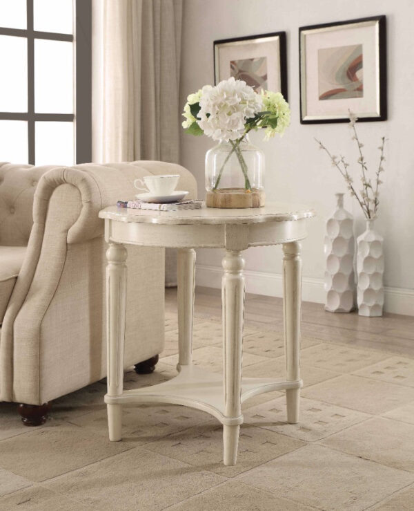 Fordon Round End Table, Scalloped Top, Antique White